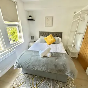  Homestay Cosy En-suite In Stratford